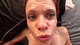 Chuda para, chcecie mi zrobić lodzika z perspektywy z wytryskiem na twarz?