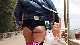 Public Squirt Masturbation On Beach!