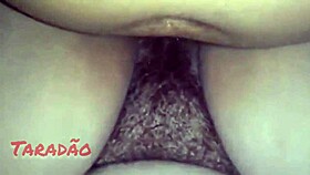 gozando na buceta peluda com massage e assfucking