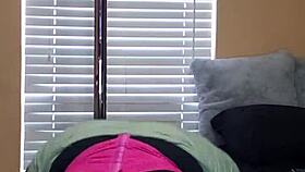 naejaye says, 'watch me twerk this ass and grind my pussy on the pole'