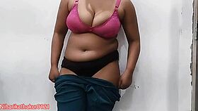 This girl uses a dildo alone 😍 for pleasure