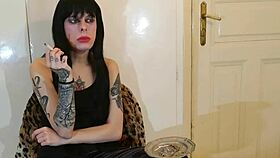 Beth Kinky - sexy goth domina smoking pt1 hd?