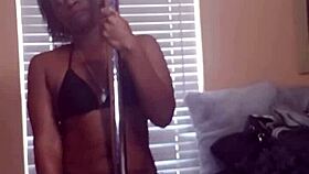 naejaye says, 'watch me twerk this ass and grind my pussy on the pole'