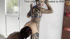 Tattooed sexy princess arrives for training session with damilvvs 😏💪