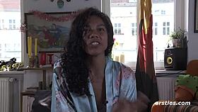 Sweet Ebony Amateur Masturbates Outside