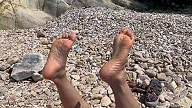 girl finds random guy at beach for fun