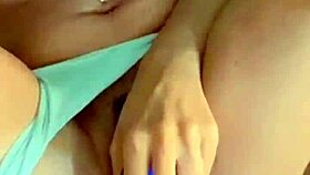 Greluda Gostosa Enjoys Sensual Lesbian Play