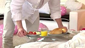 Conversational man, cayenne klein is wild for morning dick today!