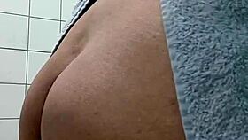 After a shower, my ass demands pleasure!