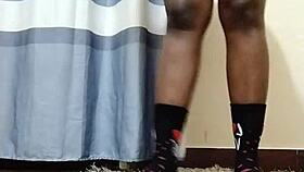 i'm ebony fingering my big ass till orgasm hits