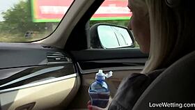 vanessa hell pisses outdoors in public solo