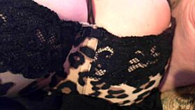 Mi esposa masturbándose