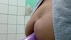 After a shower, my ass demands pleasure!