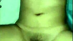 mi mejor amigo me coge rico moviendo mi culo sobre su verga