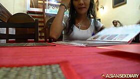 I can’t resist this skinny Asian’s aggressive cowgirl ride