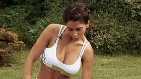 Cinthia Fernandez Flexes Her Arms, But What If She Was A Provocative Milf?