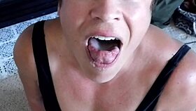 Watch This Wife Bobbing Her Head For Deepthroat Cumshot And Swallow!