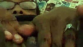 ebony self pleases her ass kyexperience