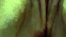 ebony self pleases her ass kyexperience