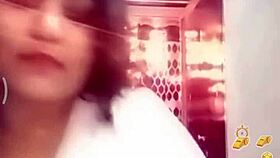 Indian bhabhi Sona shows her nipples on Bigo live