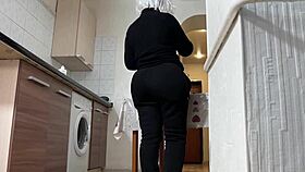 Old Stepmom's Wide Hips Crave Anal