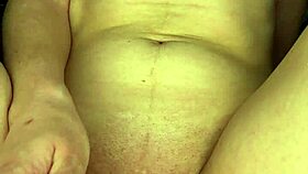 Watch this real amateur babe masturbating her pussy up close
