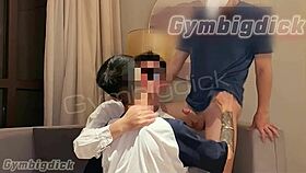 亚洲同性业余者无套动作展开三人行