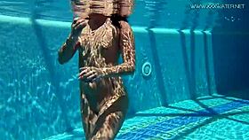 Джессика восхищается продюсером своим шармом