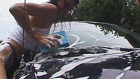 lavando o carro e se pegando erotic lesbian bobbi barrington rebecca lord!