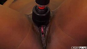 Brunette dyke tribbing ebony after oral toy play?