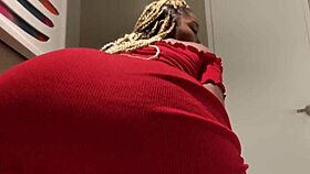 did nellycantsay shave her asshole for upskirt worship?