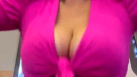 eu toda molhadinha na academia minha bucetinha encharcada