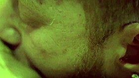 Loira Puta Chama Porteiro Para Chupar Sua Buceta