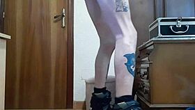 in this casual story, melvincoficial, a gay spanish guy, masturbates solo while skating on rollerblades, feeling the freedom