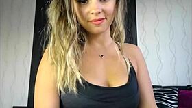 Sexysport2 Striptease With Panties And Naked Ass!