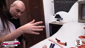 Teen confesses and gets blowjob from perverted priest!