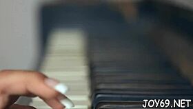 playgirl screams in orgasm from solo dildo fingering