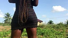 crazy bitch twerking big ass outdoors 😈