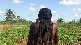 crazy bitch twerking big ass outdoors 😈