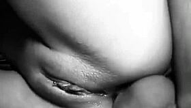 Novinha takes it in the ass, who likes a good anal orgasm?