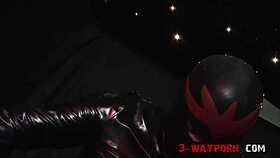 Keisha Kane And Elizabeth Lawrence In 3-Way Blowjob Encounter