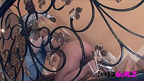 火辣纹身熟女能搞定巨型黑屌吗？