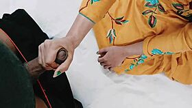 desi chachi getting hardcore assfucked and pussy pounded by amateurs 😈