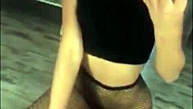 Sexy Babe Sucks Big Cock Sloppily with Close-Up Deepthroat and Handjob