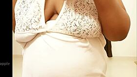 indian maid flashing her sexy boobs to me