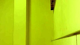 Hot kinesisk malaysisk jente får rumpa knullet av stor kuk i anal sex økt i Malaysia