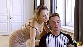 Mature4k blonde cougar rammed by laptop fixer while husband’s away!