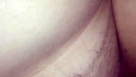 Amateur BBW enjoys fun in bedroom