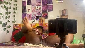 anita gets her pussy wet