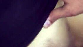 Amateur BBW enjoys fun in bedroom